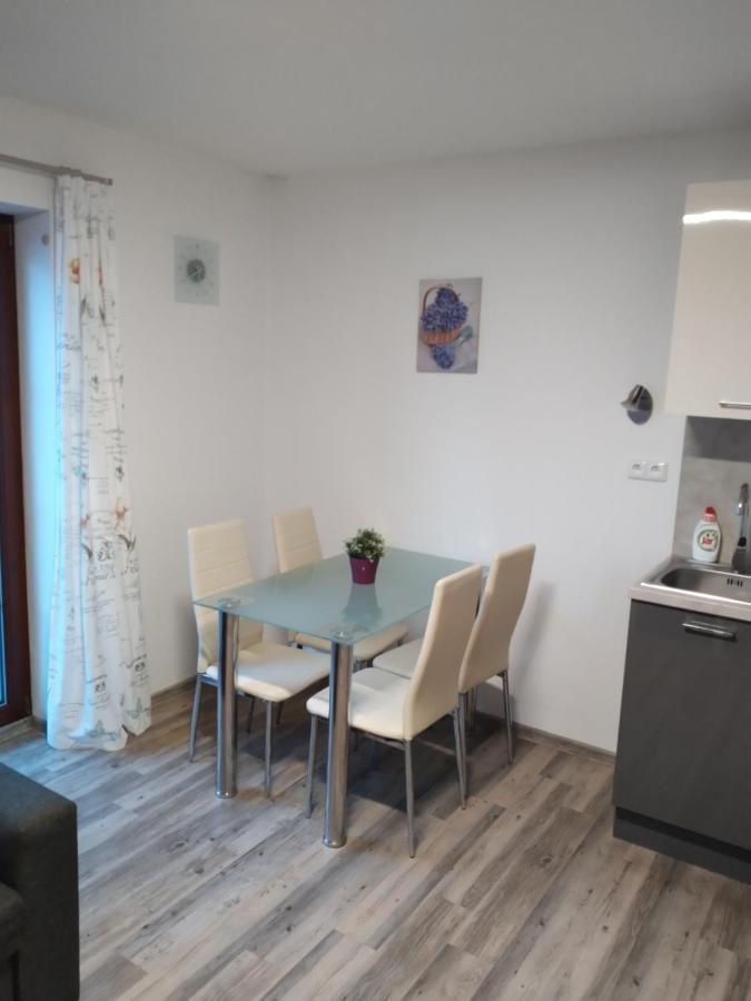 Apartmany Kovadlina 4 Фримбурк Екстериор снимка